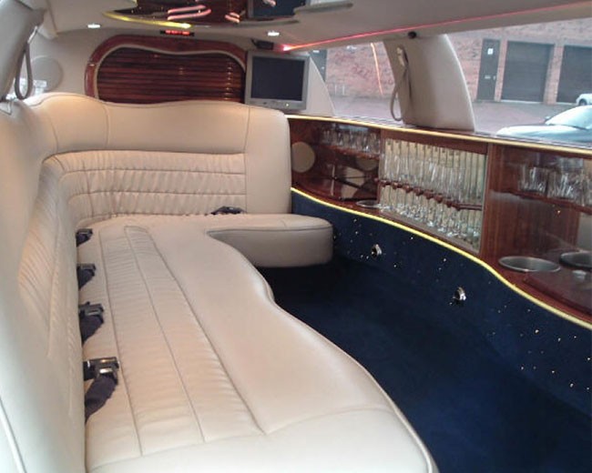 Limo Hire image 3