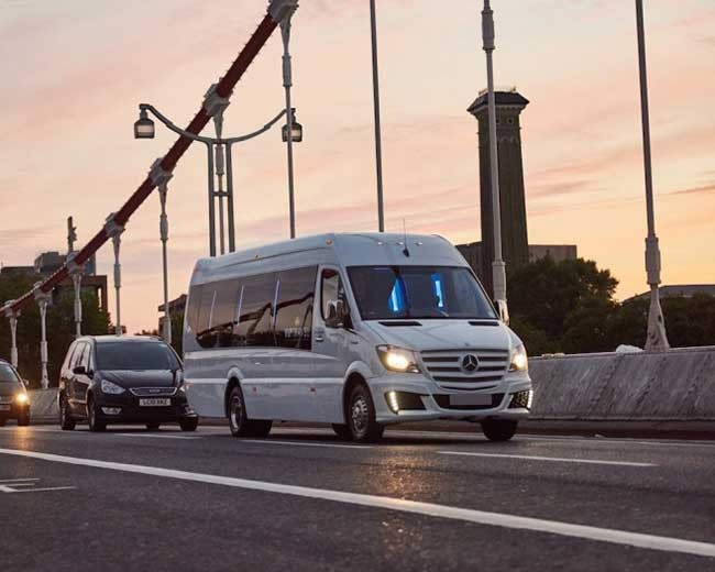 Minibuses and MPVs image 28