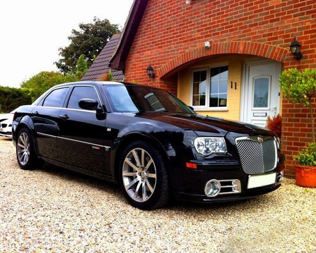 Modern Wedding Cars image 18