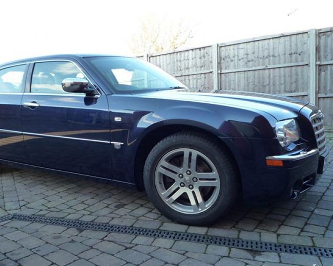 Modern Wedding Cars image 18