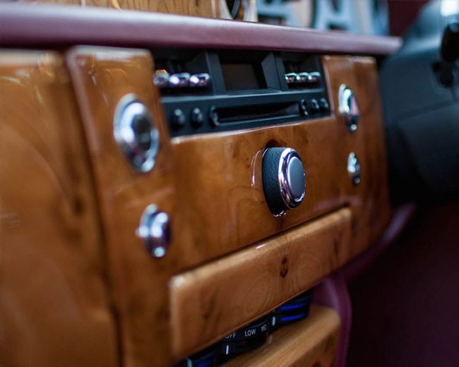 Modern Wedding Cars image 18