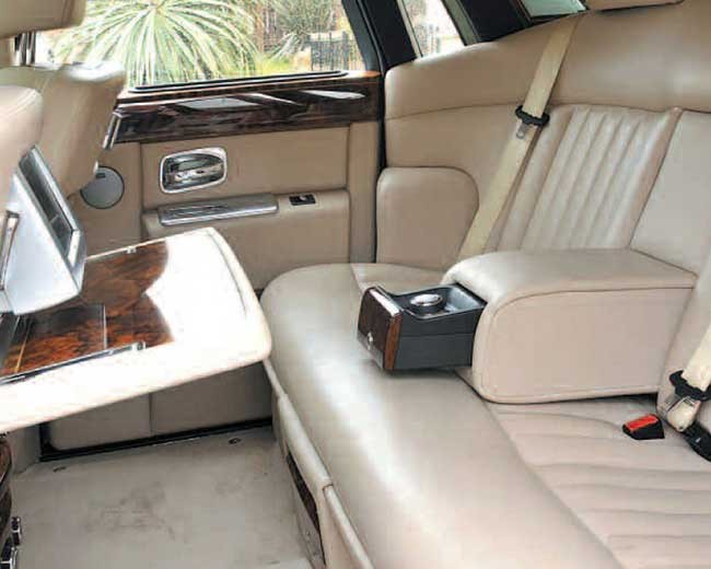 Modern Wedding Cars image 18